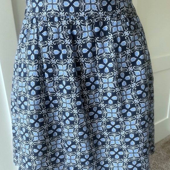 LOFT Outlet Linen Blend Blue Printed Skirt - Size Medium Petite - Picture 2 of 10